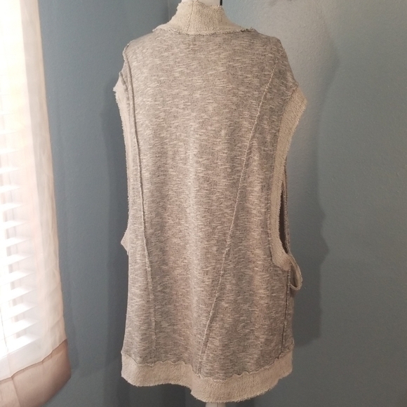 Ecote Anthropologie Oversized Sweater Vest - Picture 8 of 8